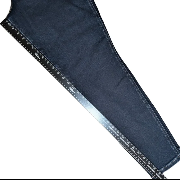 NWT M Jeans by Maurices Vintage Dark Wash Mid Rise Jegging, Size XXL Long - Picture 10 of 10